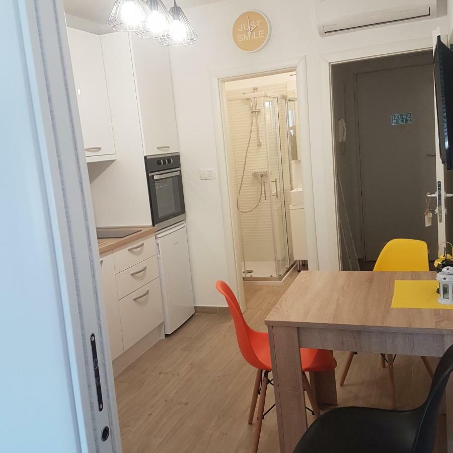 Apartment Milka Split Exteriör bild