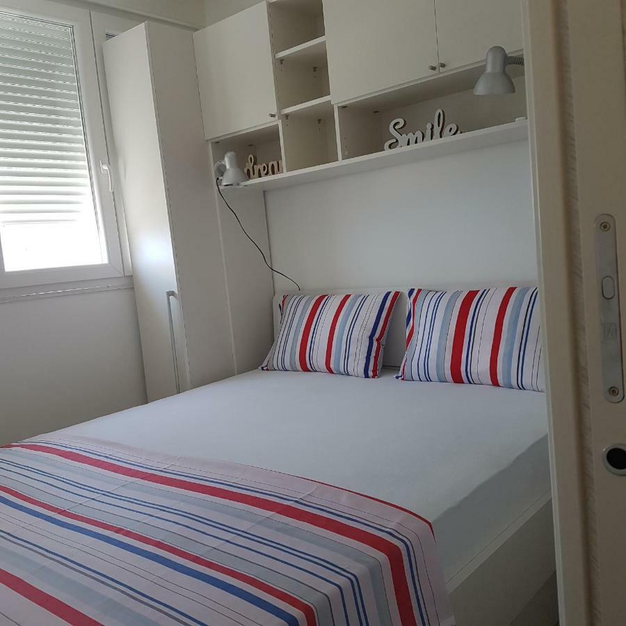 Apartment Milka Split Exteriör bild